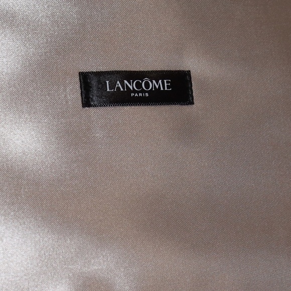 Lancome Holiday 2024 Rose Gold Case / CASE ONLY LIMITED EDITION - Picture 6 of 6